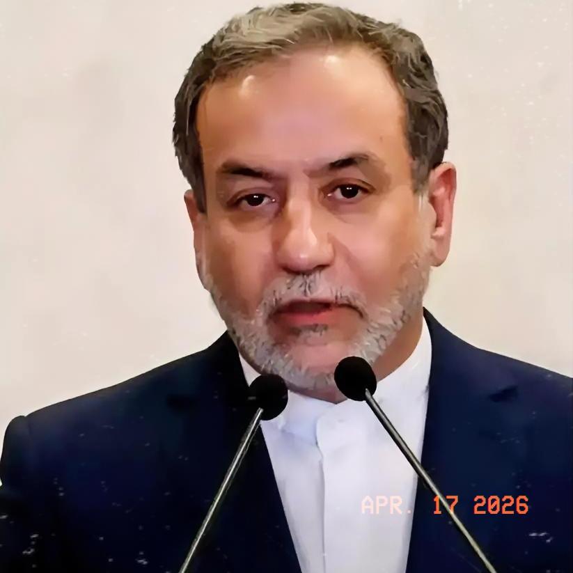 伊朗传来消息
4月17日，据央视新闻报道，伊朗军方高级别消息人士明确表态——军舰