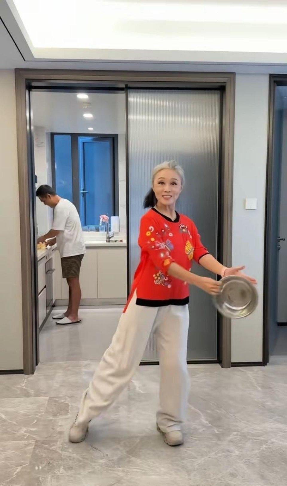 吴琼嫁给年纪相差悬殊的丈夫，时间印证了她当初的选择没有错 