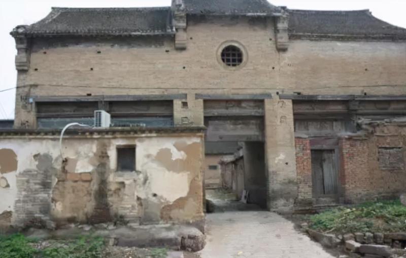 老百姓：“大门过于堂，家败人丁亡”，什么是“堂”？为何会亡？
何为大门，何为堂?