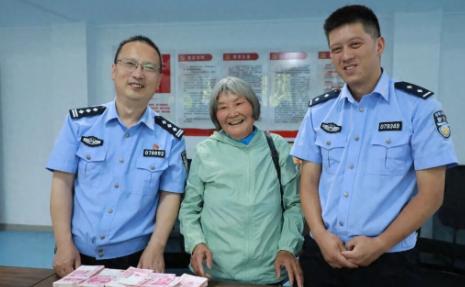 家住深山的70岁老人把40多万元养老钱藏在家中，一夜被盗！村民：一个陌生黑衣男子