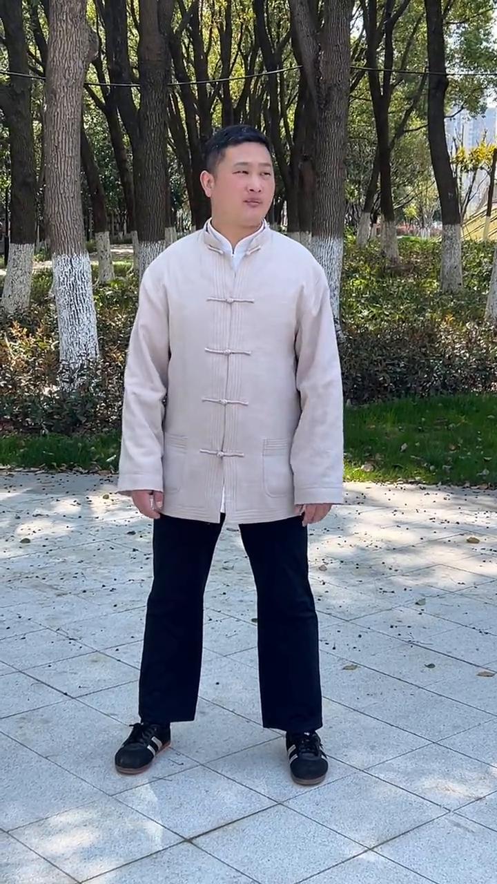 太极拳不传之秘：内劲讲解。
姜其童老师教学。
这样一起试，往前走的时候手都要有力