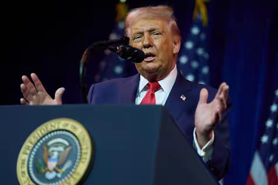 登上访华专机前，特朗普下达命令，再对华301调查，继续贸易战？
截至我最新的信息