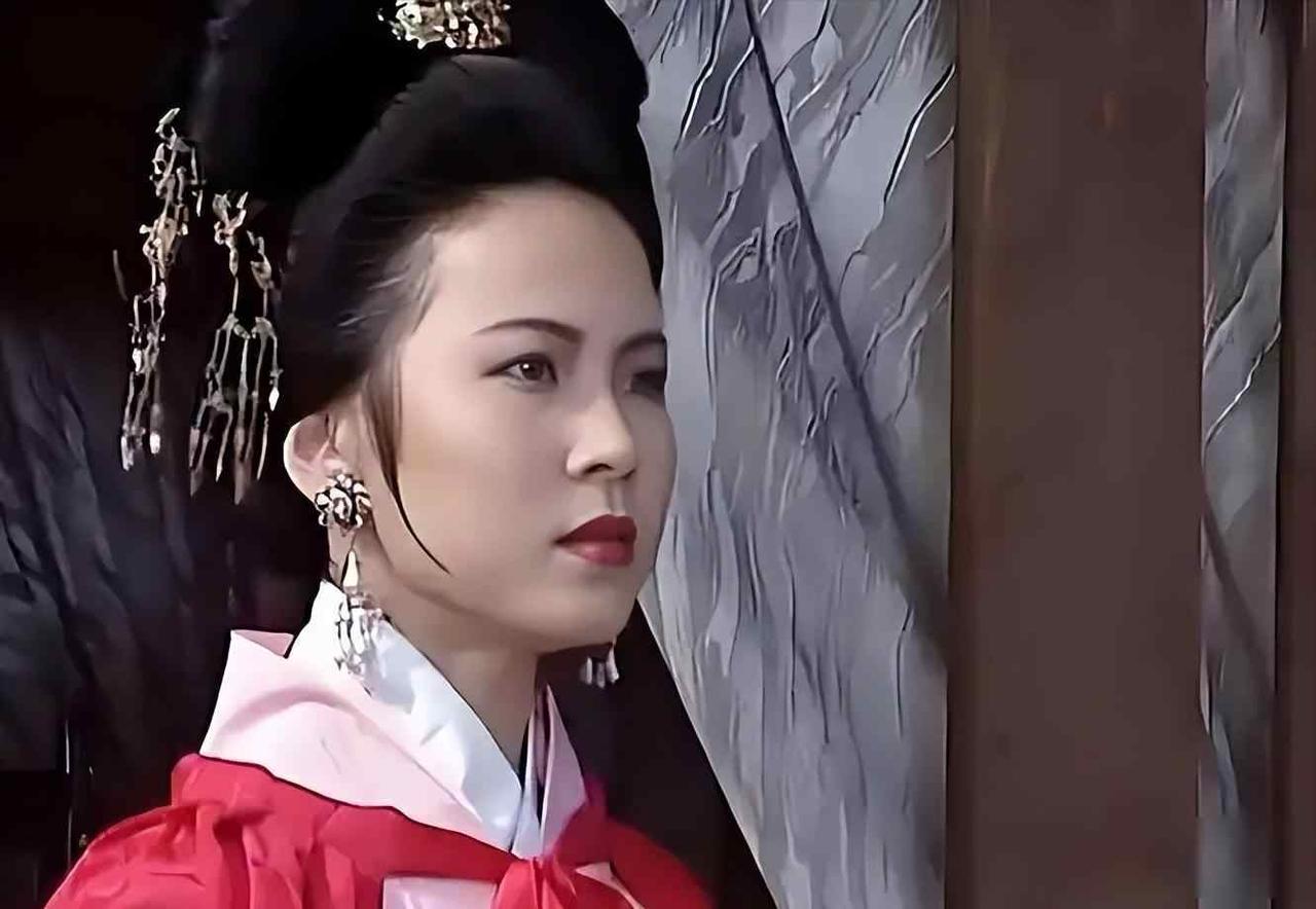 孙尚香回娘家东吴，刘备另娶新人当了皇后，孙尚香的结局如何
公元211年，一艘船从