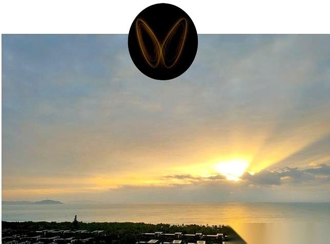 我跟你说个事儿，你可能都没注意。
就今年，还没过完，我们闷声发大财，贸易顺差干了