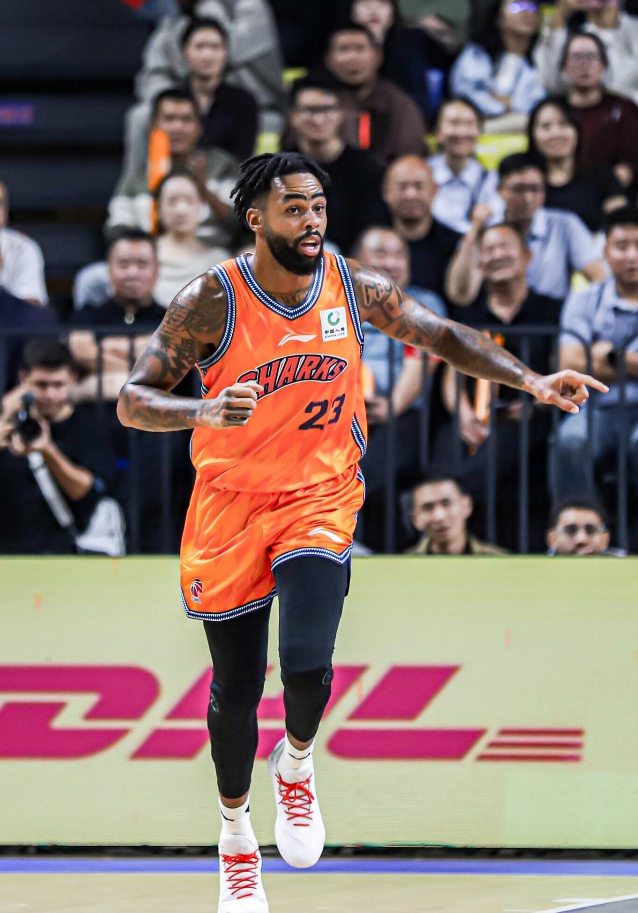 万众期待！CBA新赛季揭幕战重磅来袭，NBA球星水拉迎来加盟后的赛场首秀，深圳男