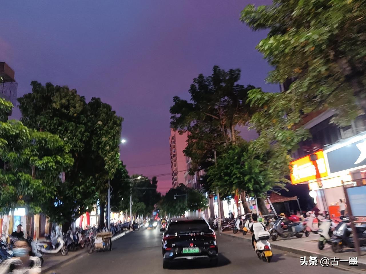 我小姑子订婚，我婆婆通知了所有亲戚家人，唯独没有通知我家。
这下好了，她结婚，生