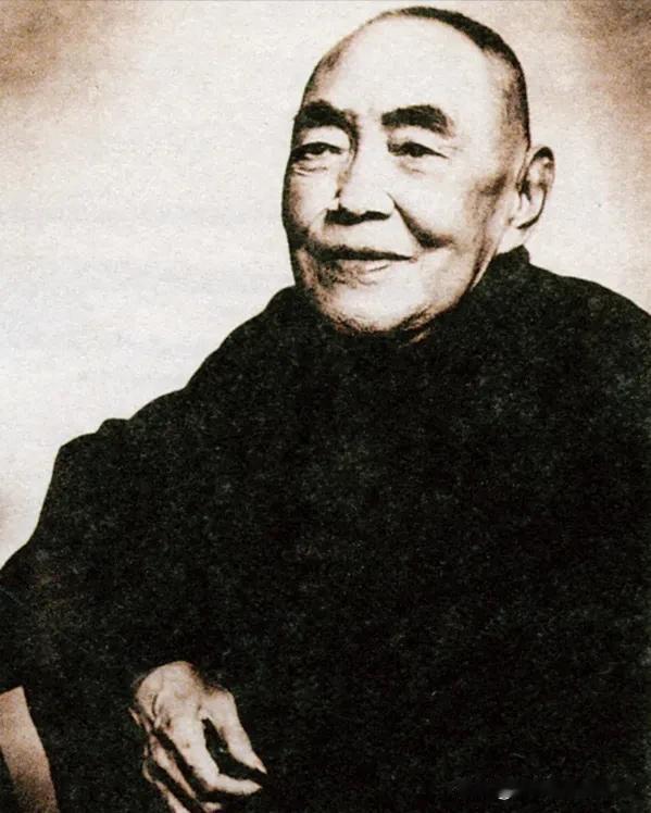 南京博物院的调查报告一出来，紧跟着就发了封致歉信。短短六百字，说的无非两件事：给