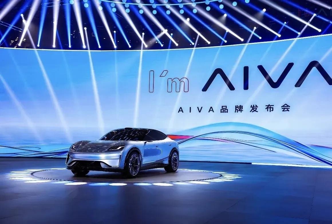 中国未来最赚钱的10个行业：

01、AI应用

02、自媒体IP

03、出海