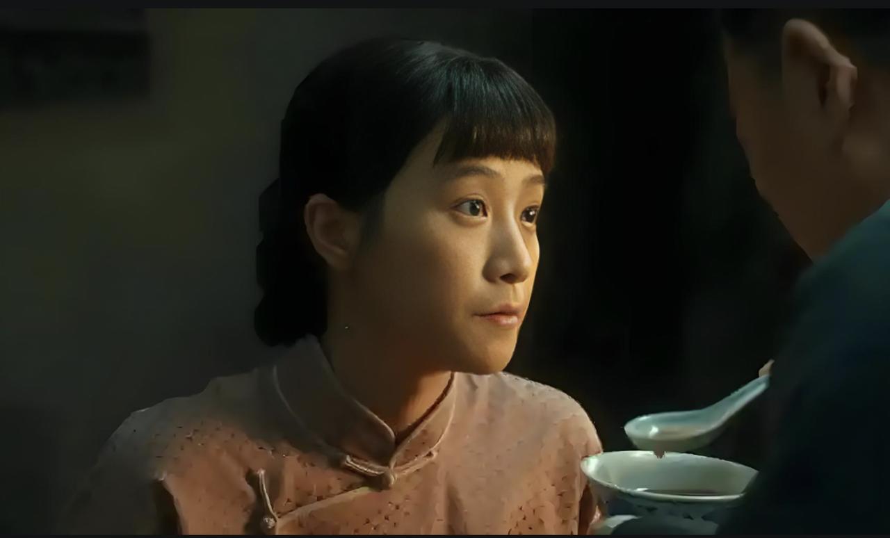 《生万物》里宁学祥对待原配绣绣娘的态度，和他对二婚小妻子银子的态度为何差那么大呢