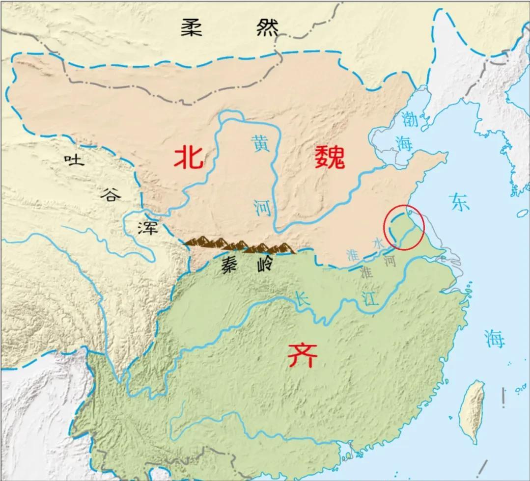 淮河以北，孤地一块，南朝为何死守海州？

摊开南北朝的版图，南朝抱着长江过日子，