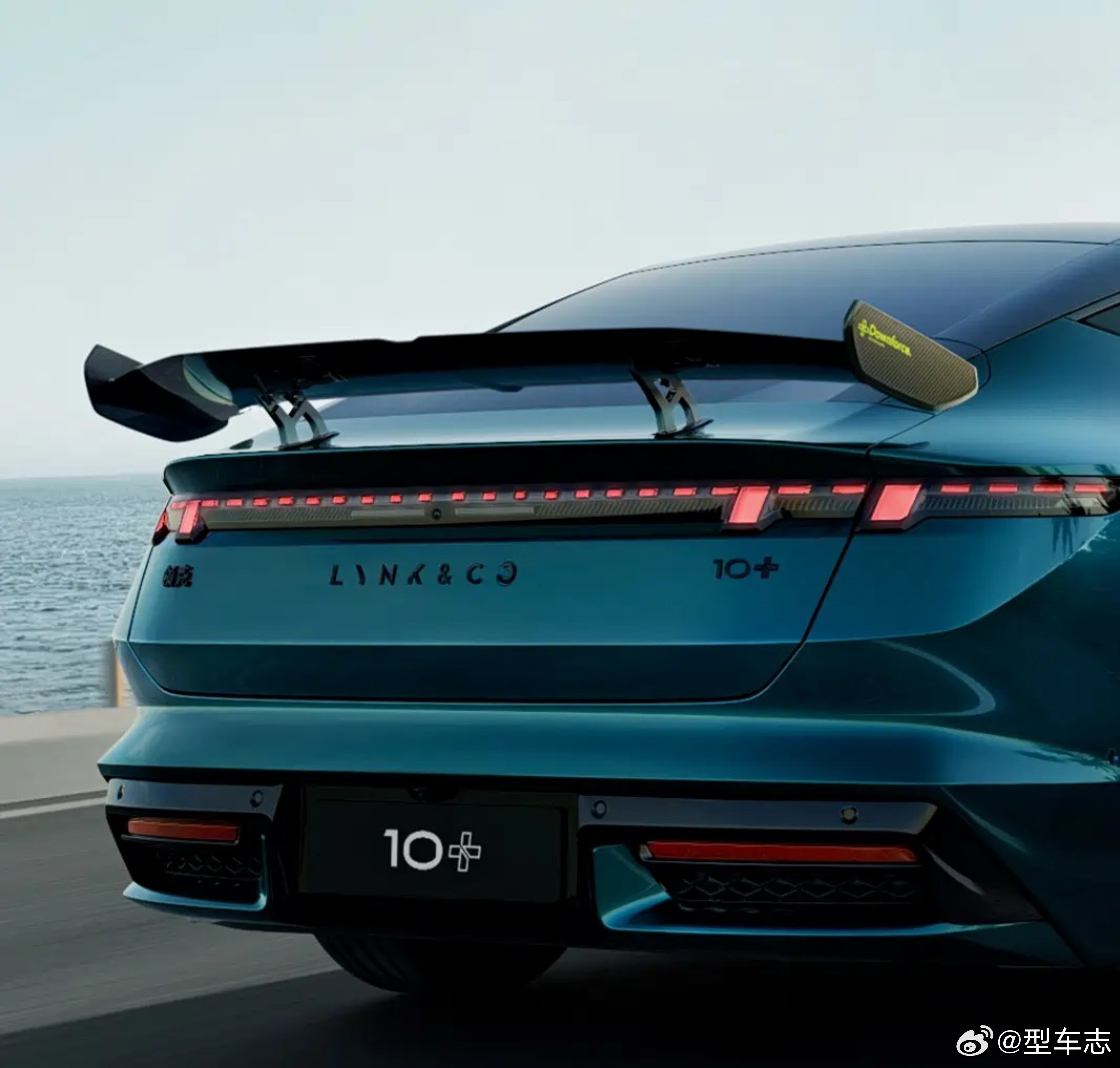 千匹马力的领克10+来了20多万就能买到千匹动力，太离谱了。放在以前，接近千匹是