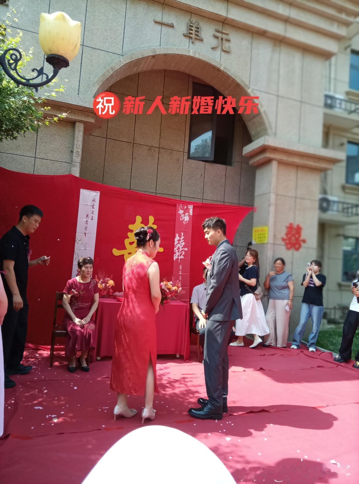 鹤壁铂金翰宫喜结良缘！恭祝小区新人新婚大喜……
 
淇滨铂金翰宫今日喜气盈门，小