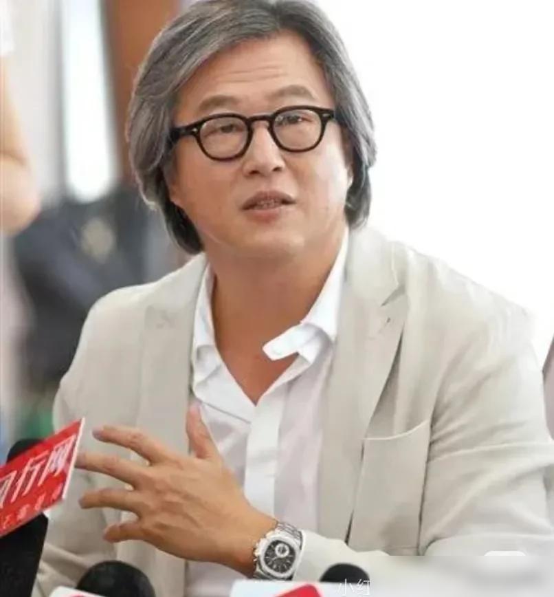 这湾湾娱乐圈的瓜，最近啃得人直皱眉！前阵子狗仔葛斯齐不喷S家了，吴宗宪也消停，再