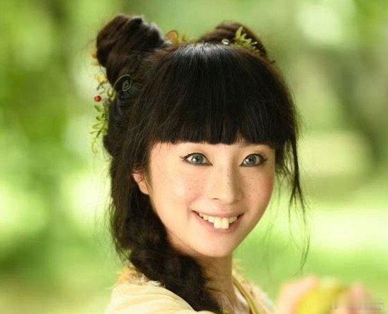 胡冰卿你是没有在乎的人了吗  在胡冰卿的眼里，角色无大小，只有用心与否。罗疏的扮