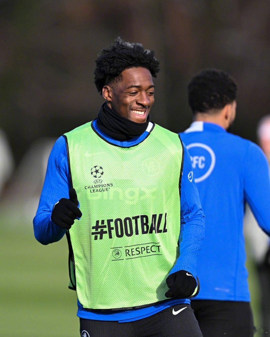 【下一站】罗马诺：斯特林与切尔西解约，蓝军另一名“炸弹小队”成员迪萨西也会在冬窗