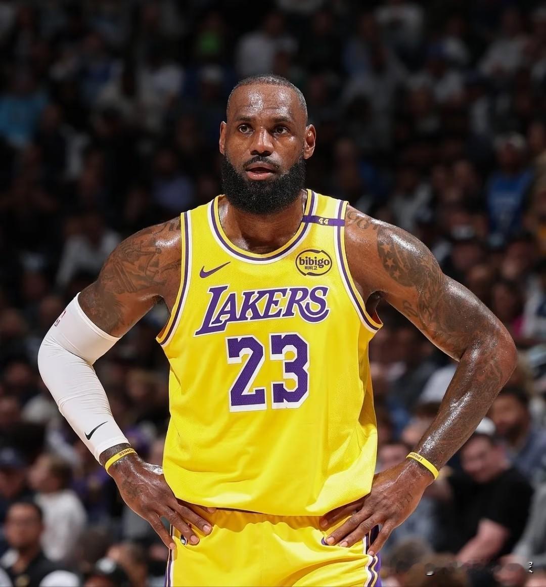 41岁44天！詹姆斯超越马龙，独享NBA最老三双纪录

湖人主场124-104大