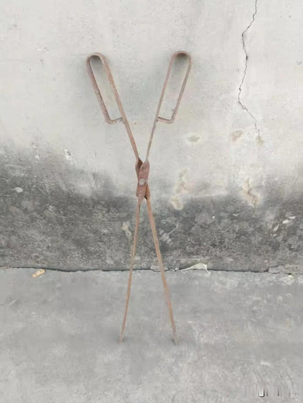 这个老物件问了90多人都不认识它？解放前至80年代末中国农村家家户户都有它，现在