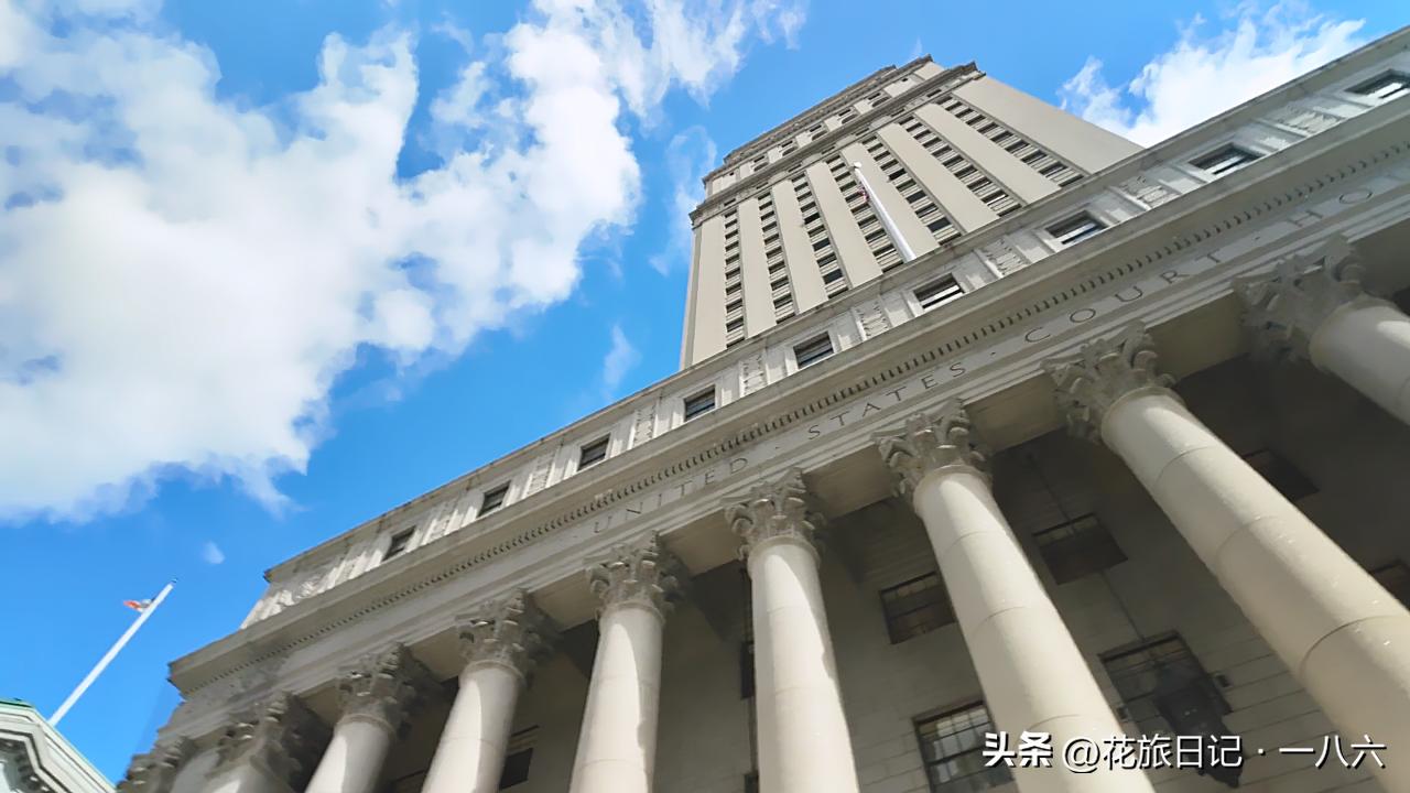 特朗普被自家告了，以色列暴露软肋，两件事放一起越品越有意思
 
2026年3月2