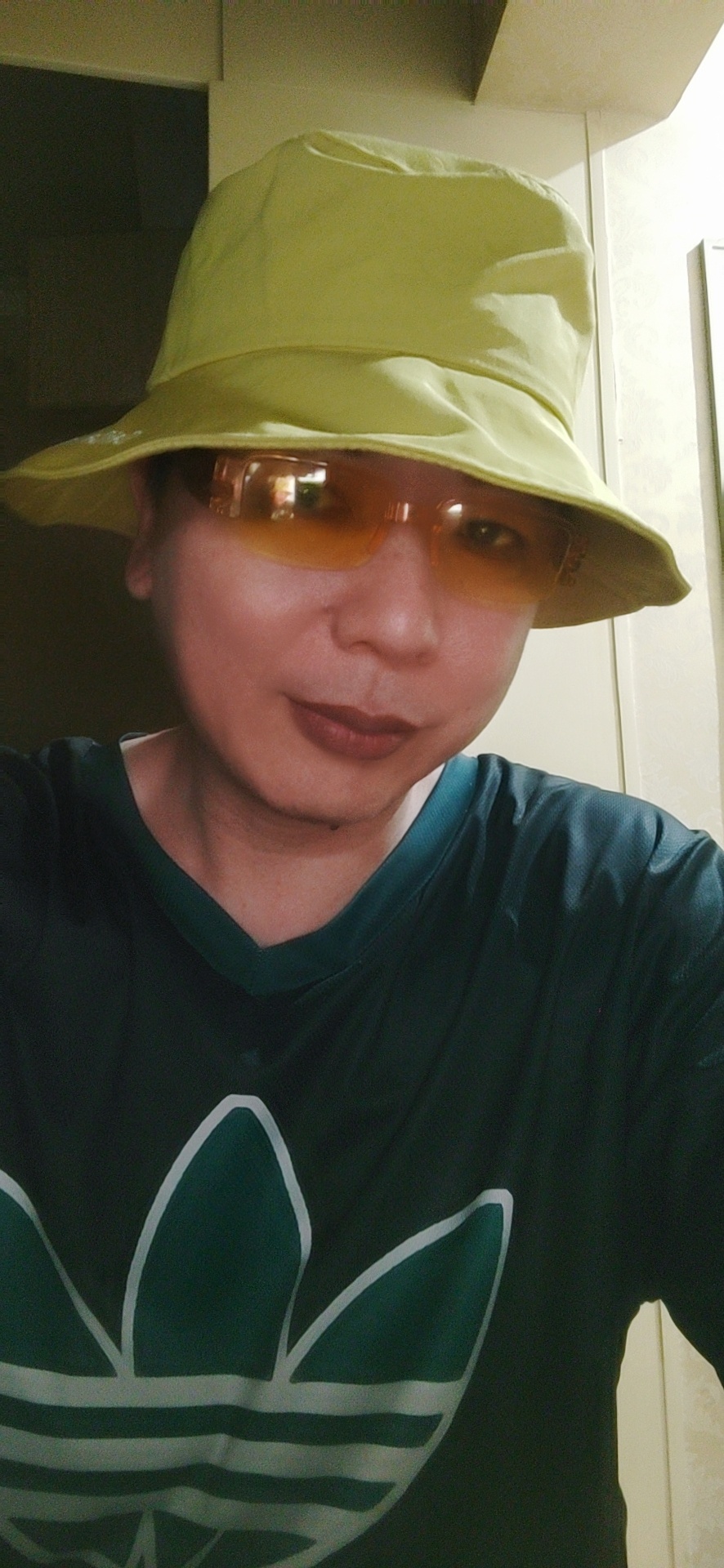 戚薇同款sei carina y渔夫帽4.5元，我真是太会买了，闲鱼真是个好地方