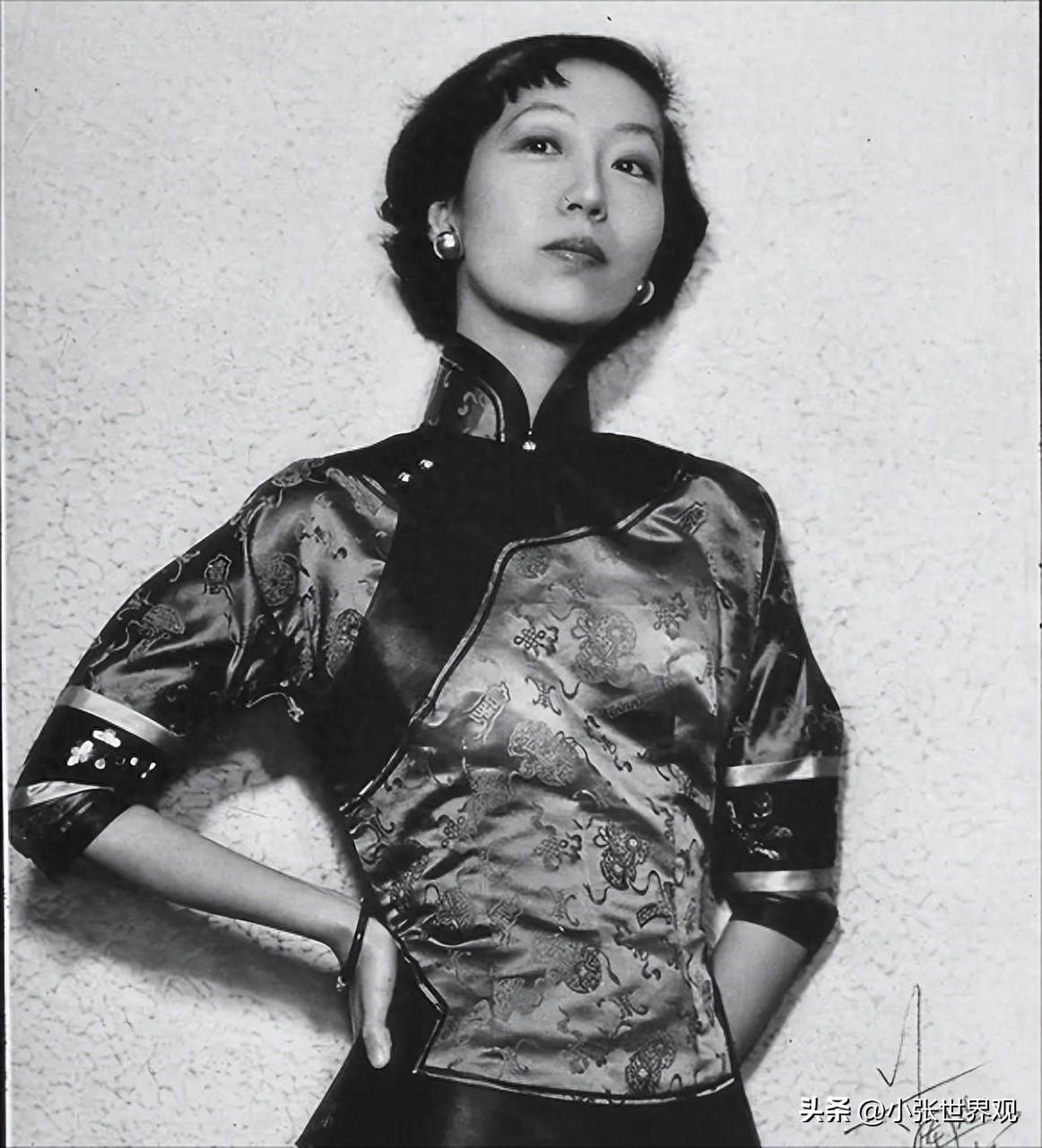 1995年，74岁张爱玲在美国出租屋内去世，尸体一周后才被发现。

提起张爱玲，