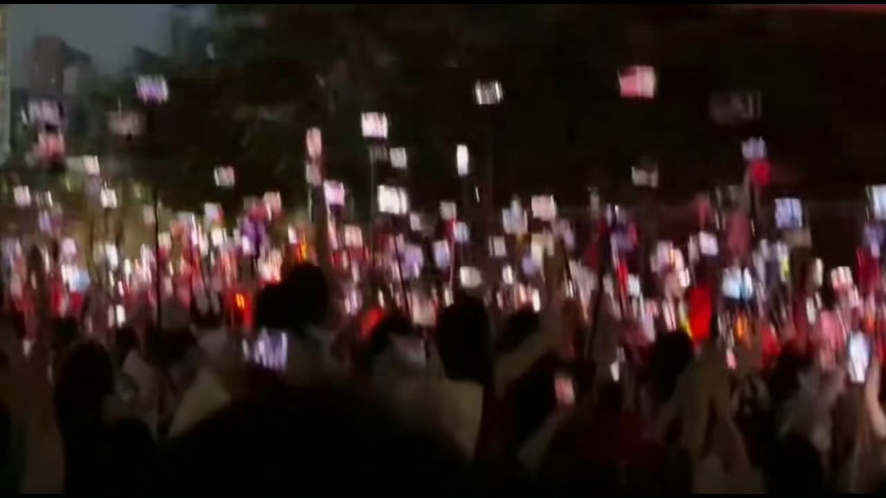 肖战作为YSL护肤全球代言人亮相香港七夕品牌活动，美国最大中文报纸世界日报网报道