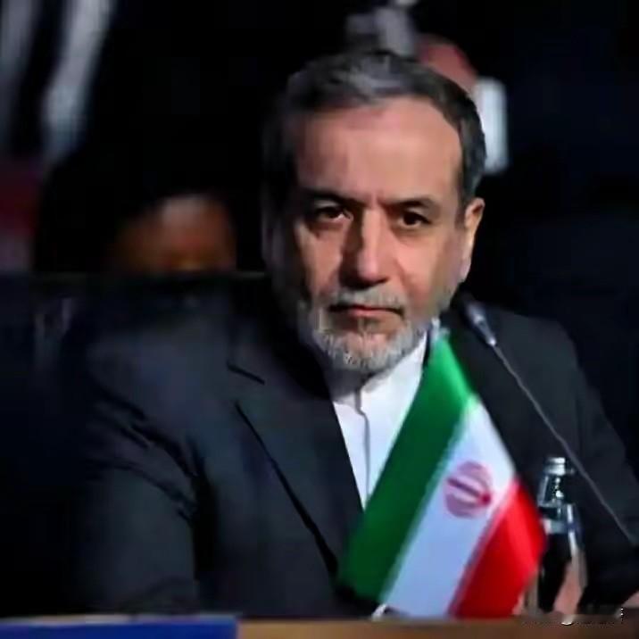 美伊战争一触即发，伊朗外长再次警告美国，美国若攻击伊朗，伊朗将以合法方式反击，因