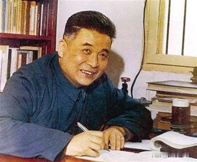 中国近现代各领域杰出的创始人，你知道哪些？
飞机之父——冯如 
宪政之父——宋教