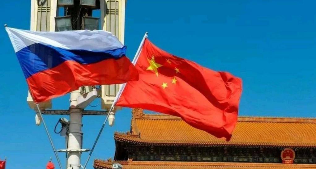 中俄为什么要站在一起？其实有个俄罗斯的精英已经说出了答案。俄罗斯政治家康斯坦丁·