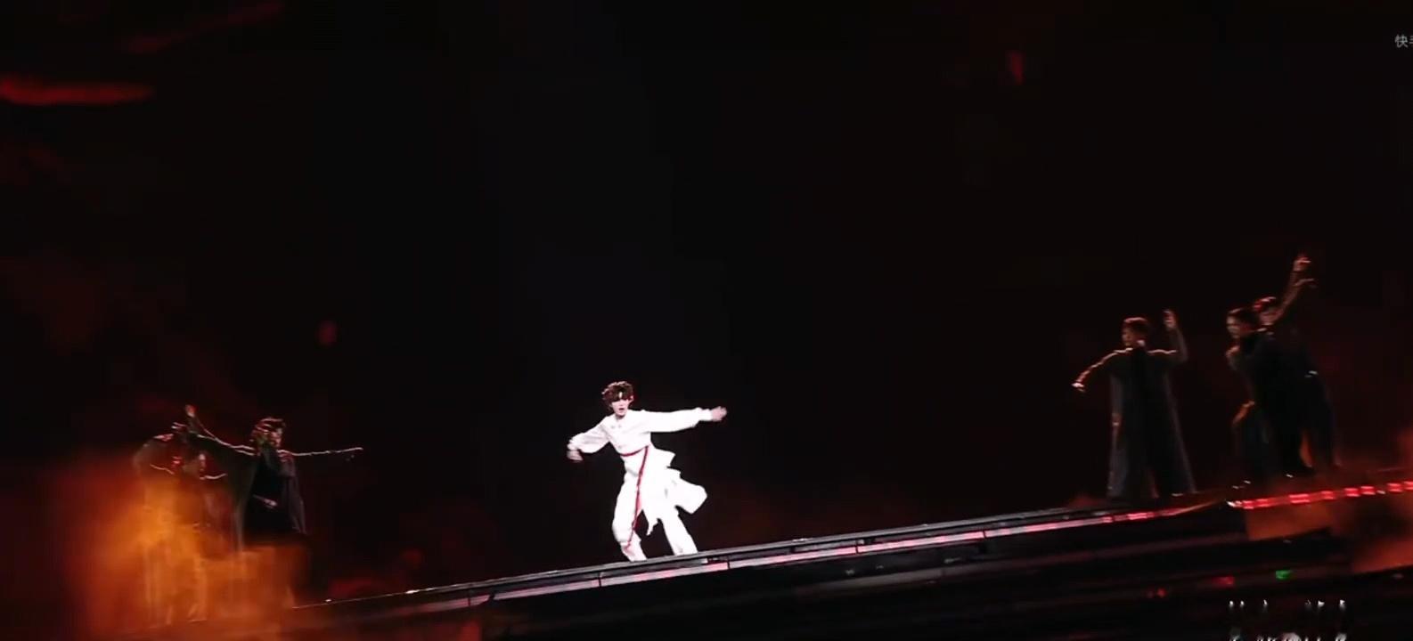 苏新皓国风solo 弹古筝 舞剑 苏新皓国风solo要素拉满了，苏新皓你还有多少