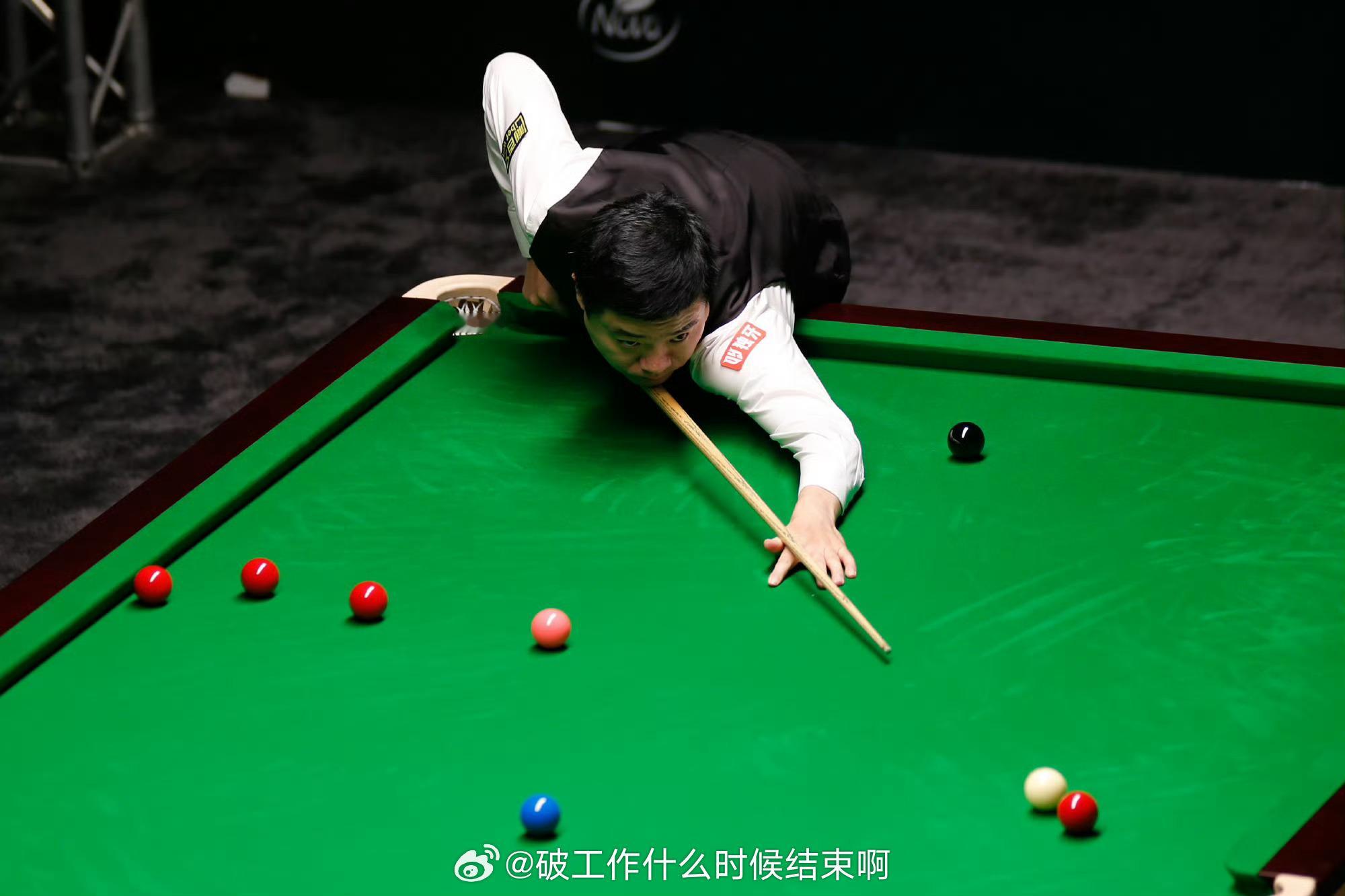 📢丁俊晖晋级沙特大师赛16强 📍【2025沙特阿拉伯斯诺克大师赛】32进16