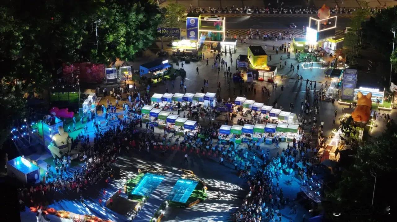 五一假期梅州市文旅业表现抢眼，旅游接待总人数突破一百万，同比增长百分之三十五多，