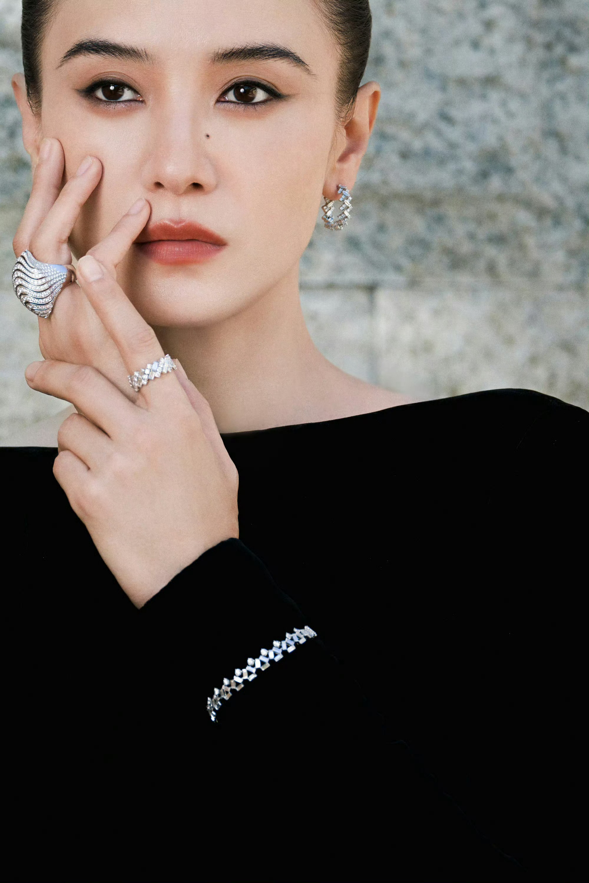 宋佳姐姐这个造型好看 