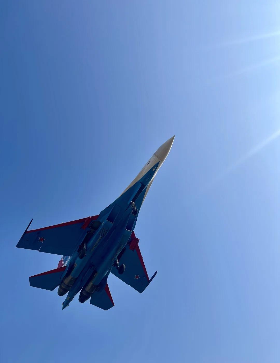 白塔机场最后的荣光
俄罗斯勇士飞行表演队
-
飞机 战斗机 飞机降落 勇士飞行表