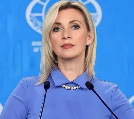 大快人心！看扎哈罗娃如何当面羞辱日本记者。

前几天，俄罗斯外交部的新闻发布会上