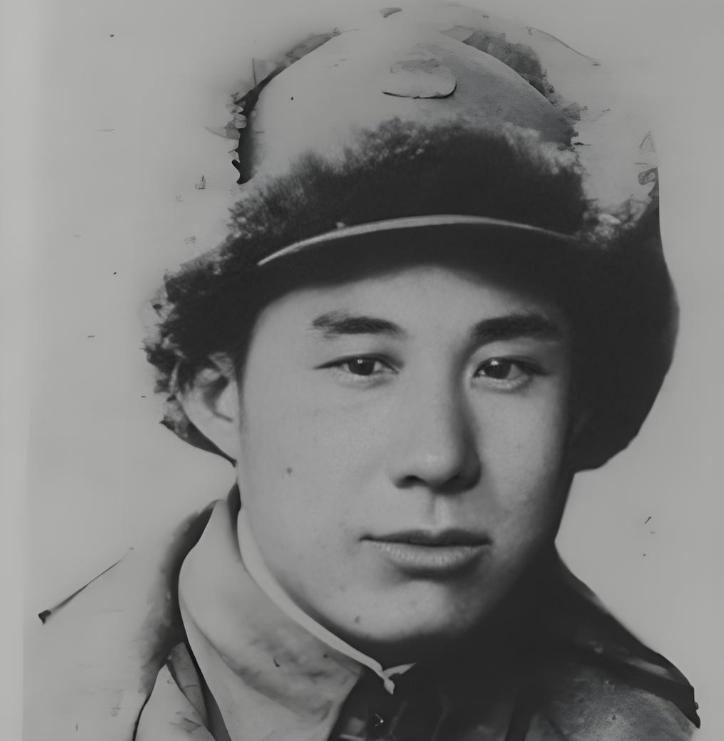 1949年，三野后勤部参谋长一家在浙江遭土匪伏击，夫妻双双遇害，3岁幼子下落不明