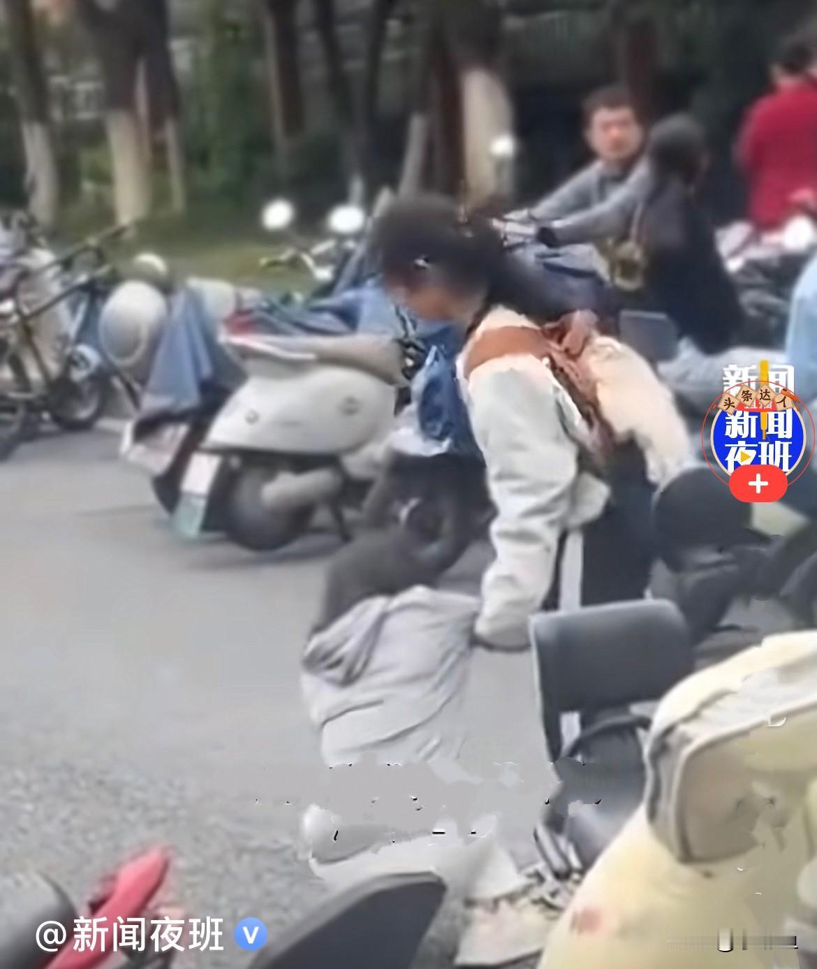 我真是服了，每年高考都反复叮嘱、千遍强调，证件带齐、提前到场，可每年还是有人出意