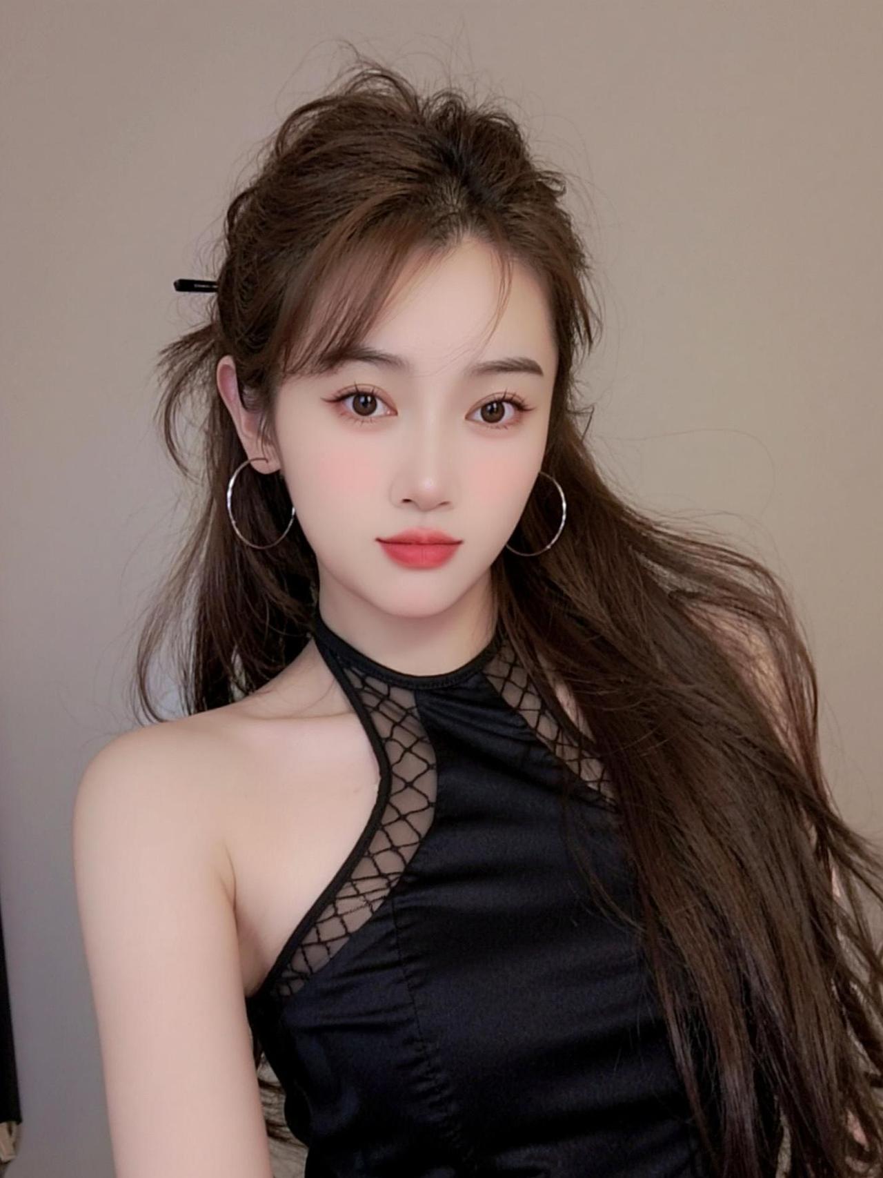 AI高马尾自拍 抖音ai创作