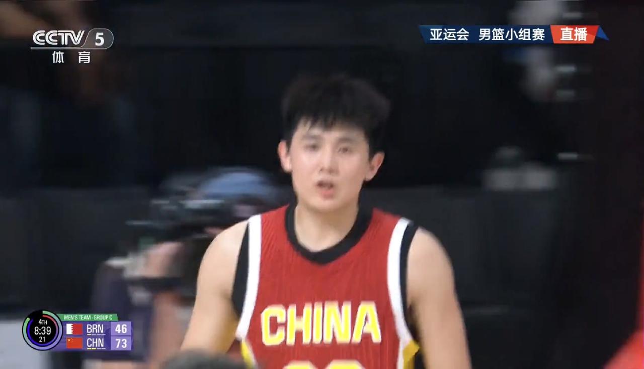 李悦轴居然拿了18分，廖三宁23分，中国男篮大胜巴林！这样看，估计李悦洲以后会长