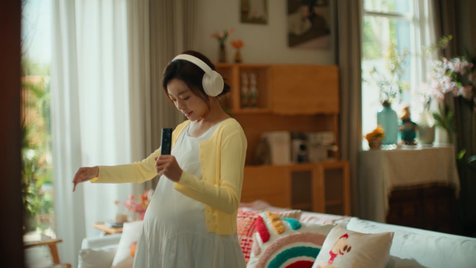 感觉妈妈才是初代甜妹突然发现妈妈有的时候也在装大人邮储银行母亲节 邮储银行这支母