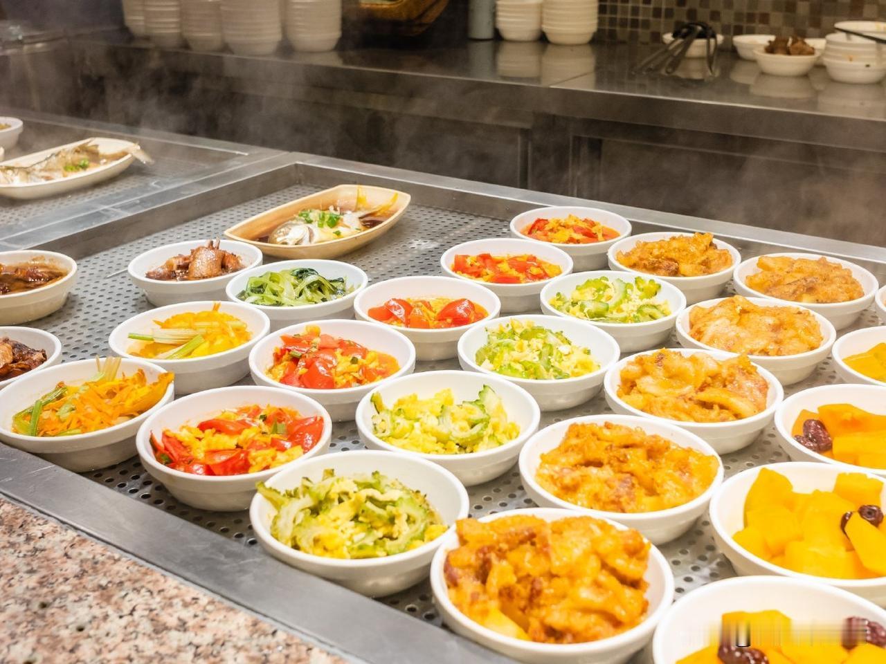 简单来说，它直击了以往预制菜市场最核心的几个痛点：

1. 明确“什么是预制菜”