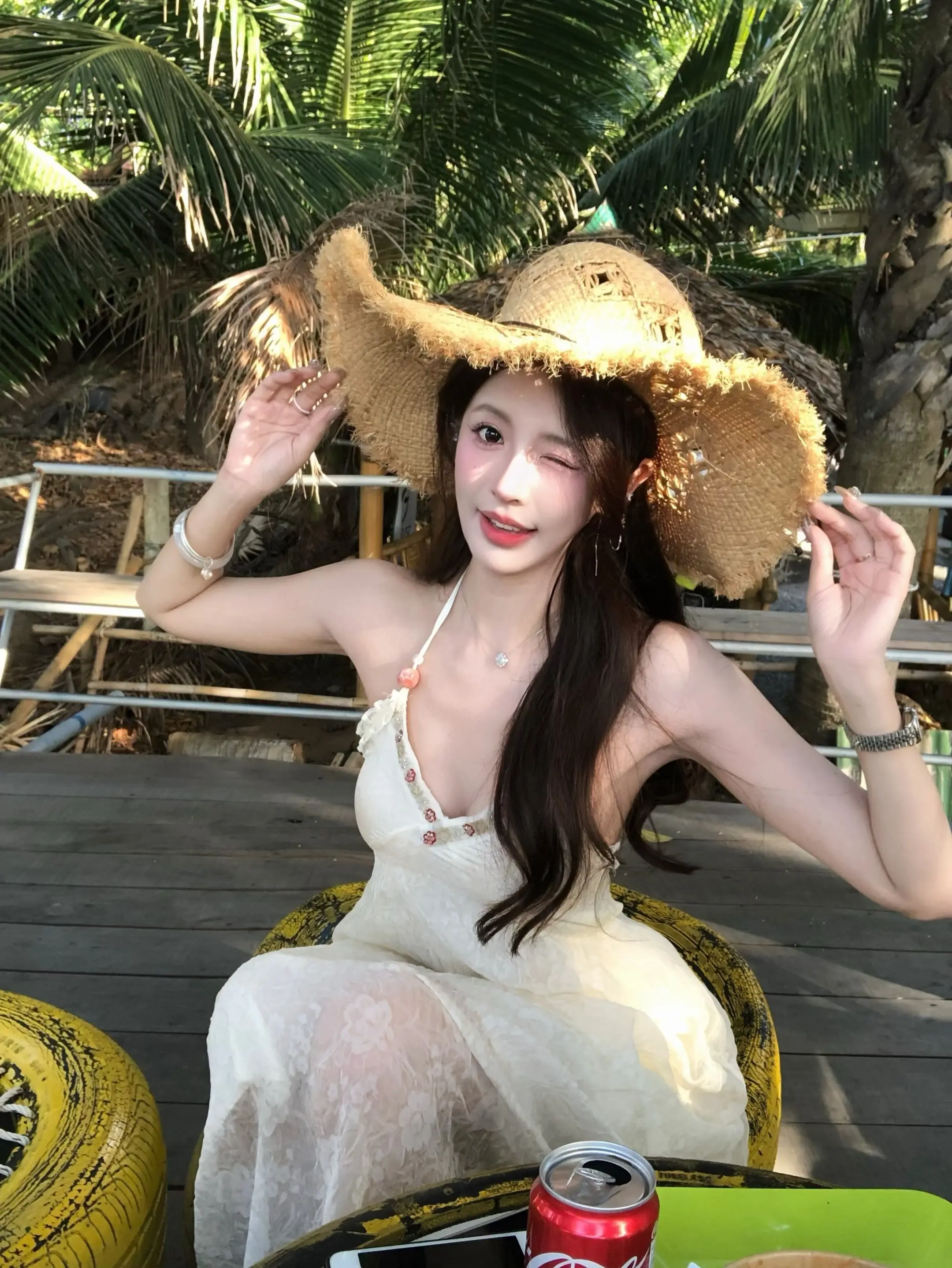 你总是傻的可以 天真到相信爱情。