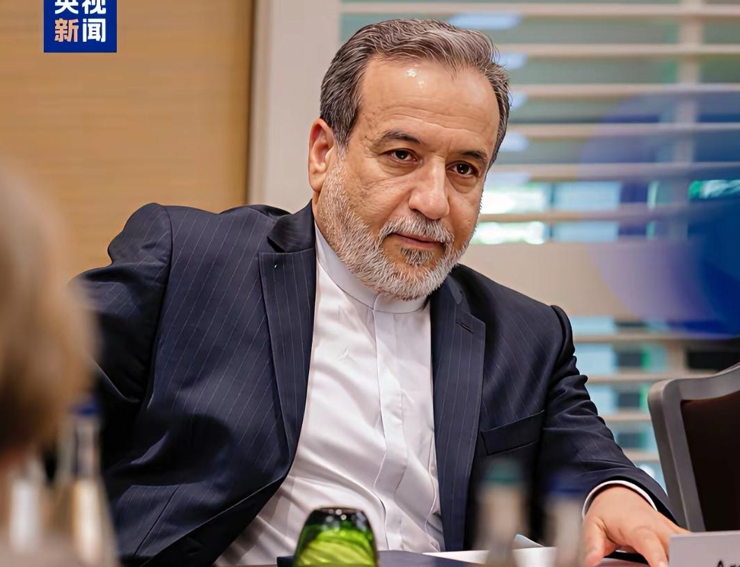 伊朗甩出5条停战条件，直接抽走美国的中东命门
前阵子被全网都在谈论“撑不过一周”