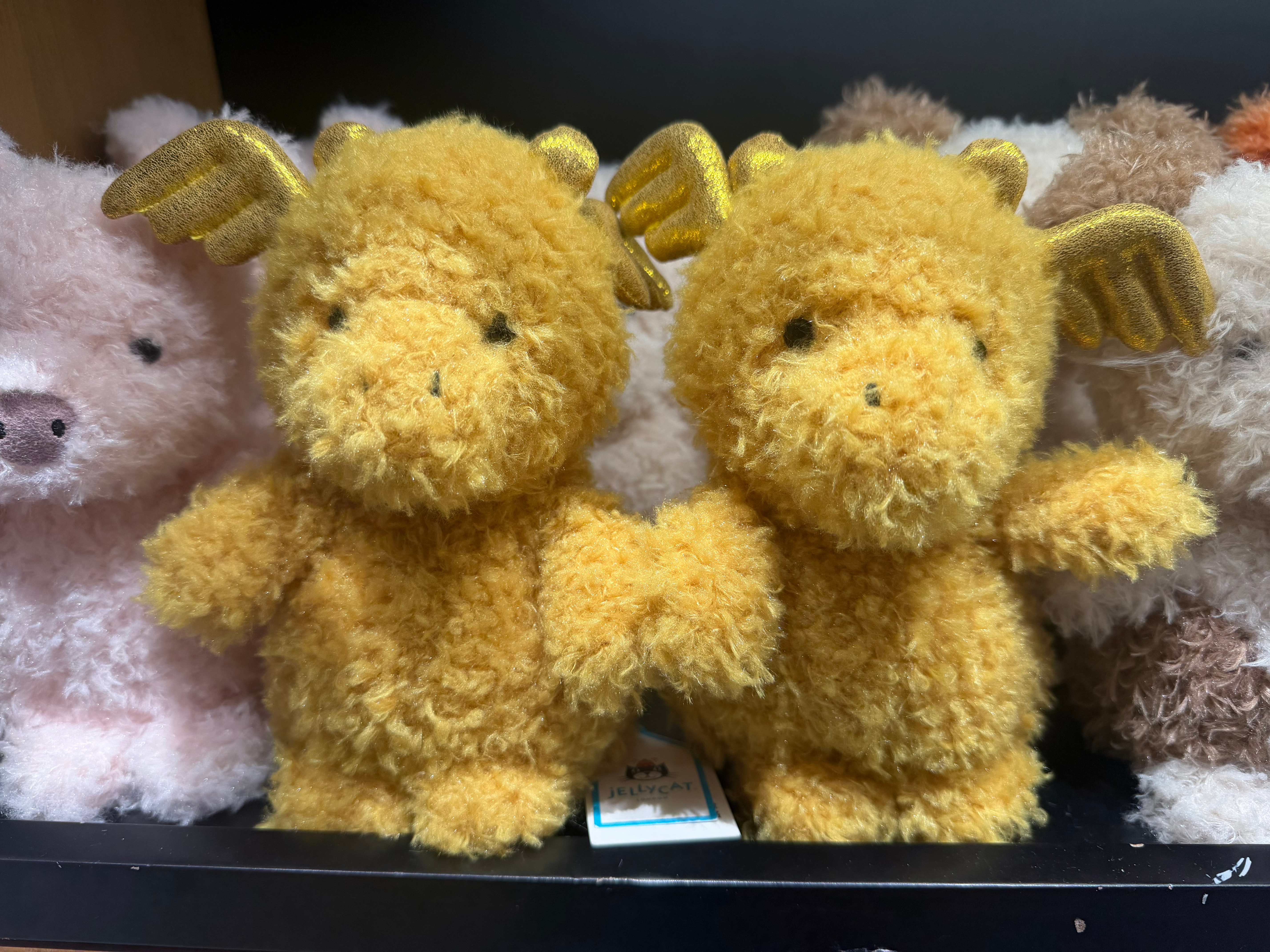万物皆可Jellycat ，连卫生纸🧻、乌云☁️都可以。  ​​​