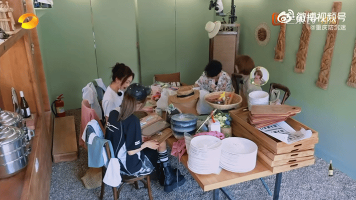 王俊凯瞿颖脑电波王俊凯瞿颖总是能0秒get对方的意思 王俊凯瞿颖总是能0秒get
