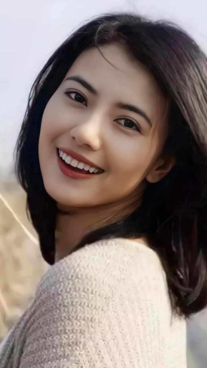 现在才明白，
职业女性为啥不愿生孩子了？
女明星高圆圆给出了答案。

高圆圆结婚
