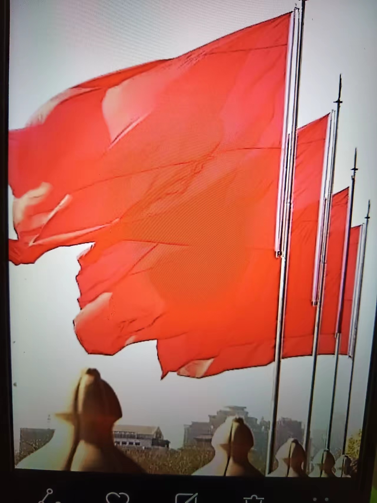 我们千万不要被现在不利美国有利我国的大势所麻痹，美国目前还是世界第一强国、还是一