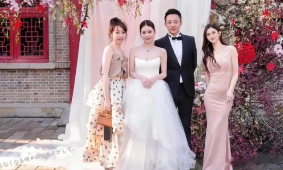 马筱梅被扒大婚当天，是绯闻前男友生日！新婚隔天疑似为胎儿祈福 ​​​