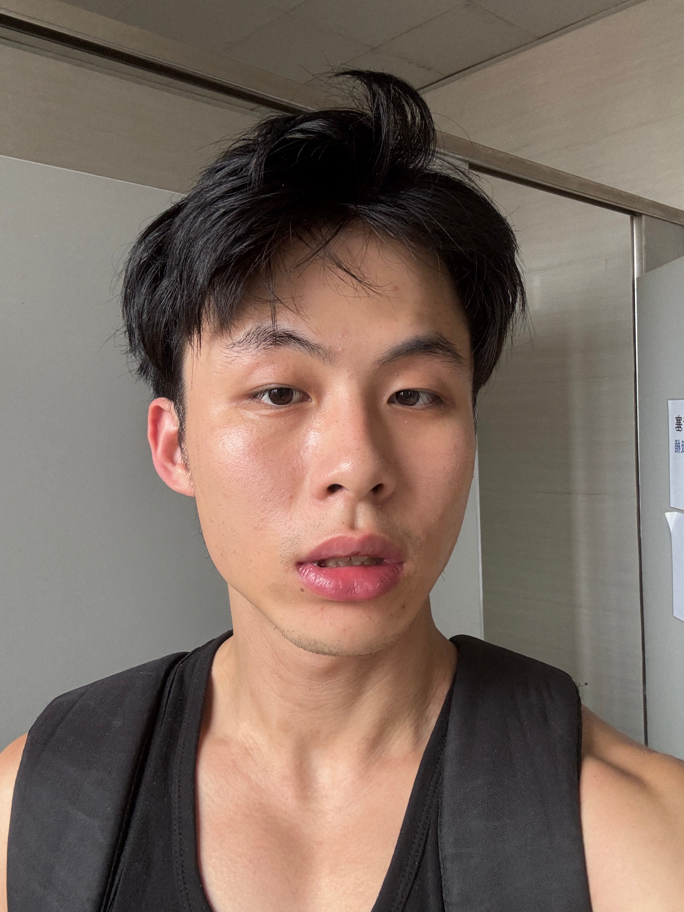 还像男大吗 