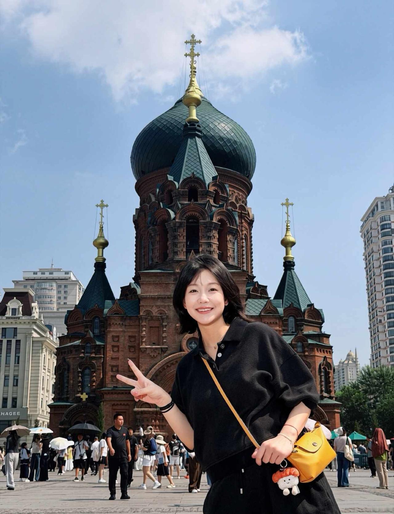 尔滨还是太好拍了📷
拍照参考
朋友圈放不下的发这里啦
哈尔滨 哈药六厂拍照 哈