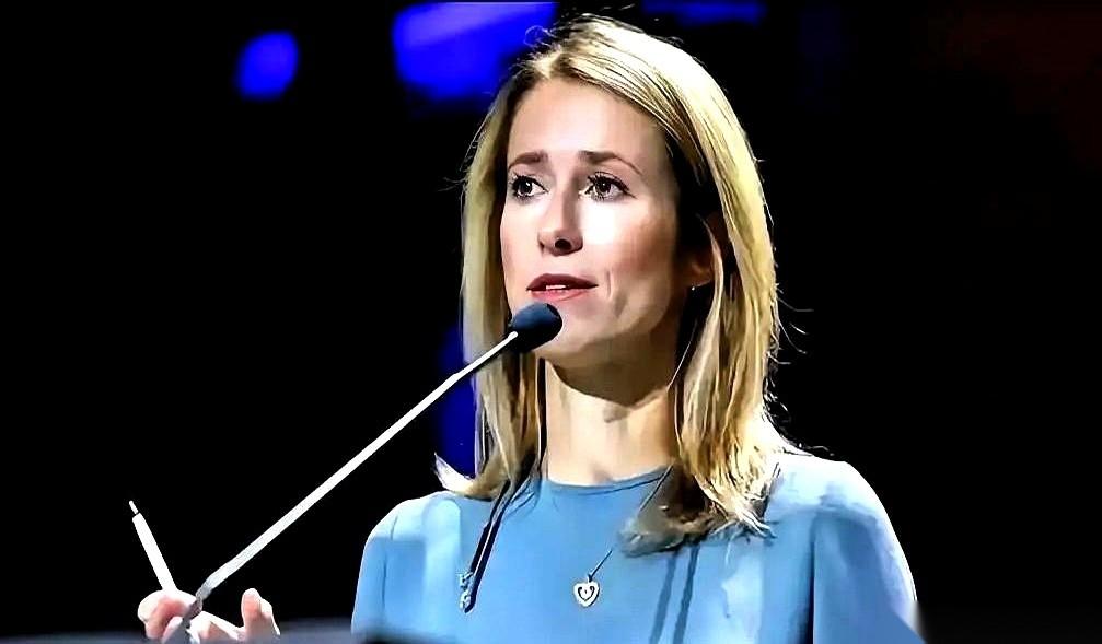 美军的飞机都飞到人家首都加拉加斯了。
三角洲部队，跟拍大片一样，直接把人家现任总